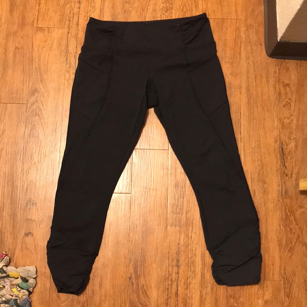 Black Lululemon leggings